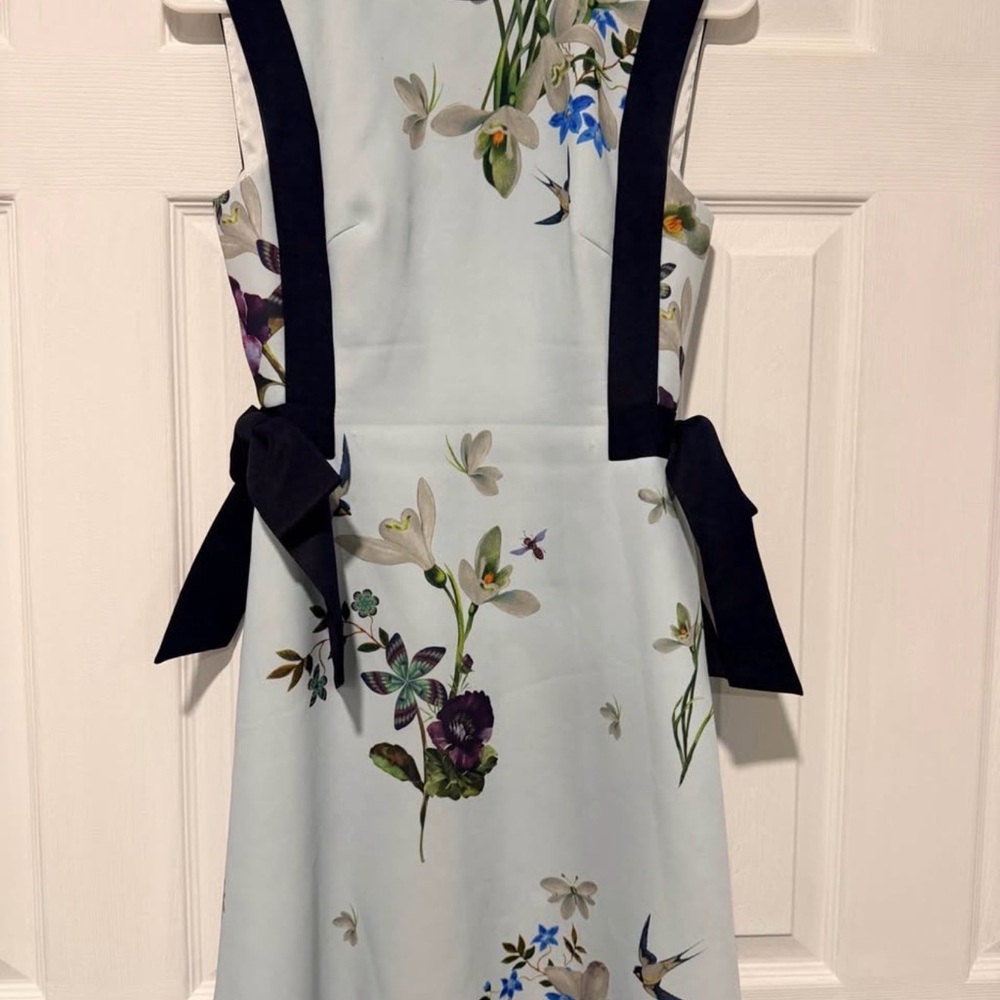 Ted Baker London Floral Midi Dress - Light Blue and Black